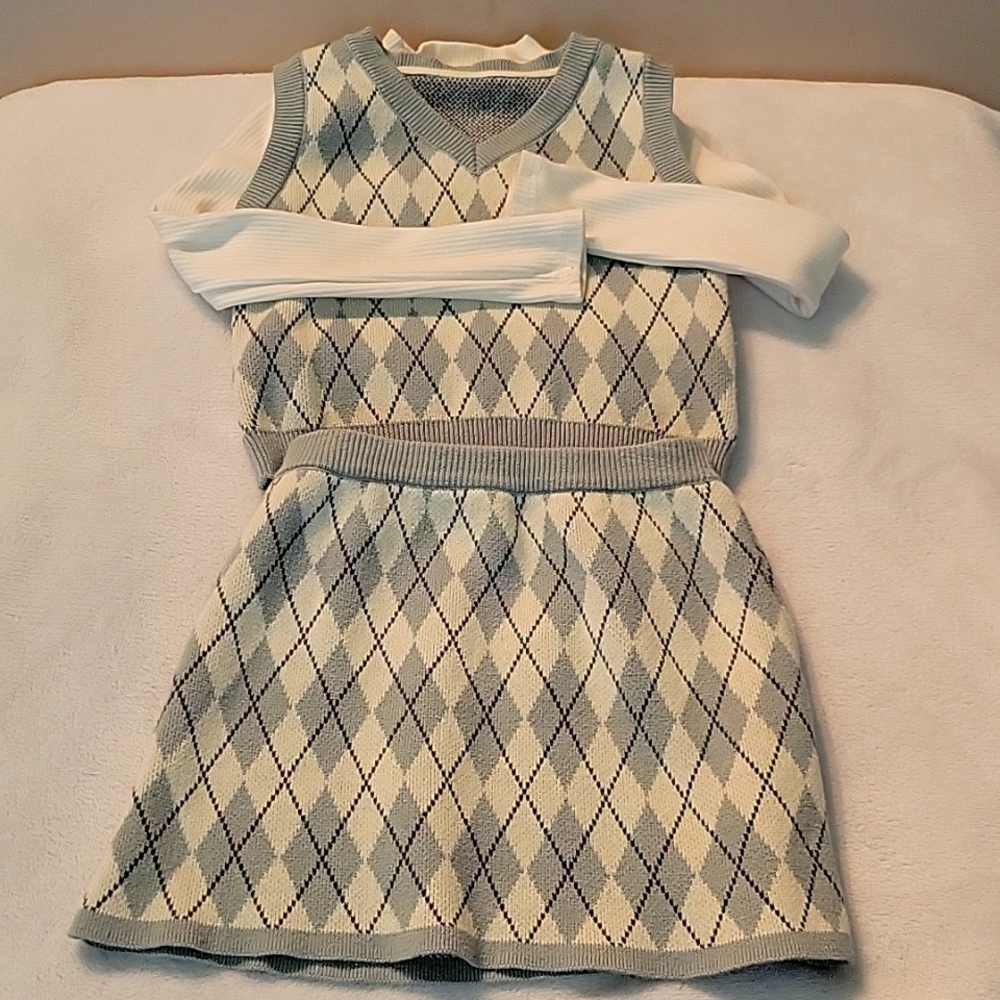 Kids Argyle Sweater Vest and Skirt Set - Gray and Cream